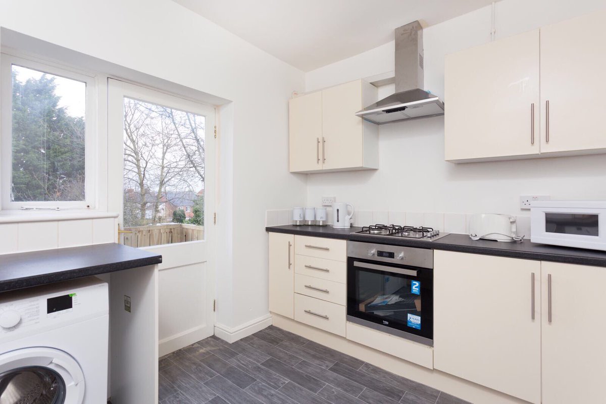 DamantW's tweet photo. Some from a recent student let investment property. #property #investment #studentlife #Landlords #rentyourproperty https://t.co/bsVDaBEe8X