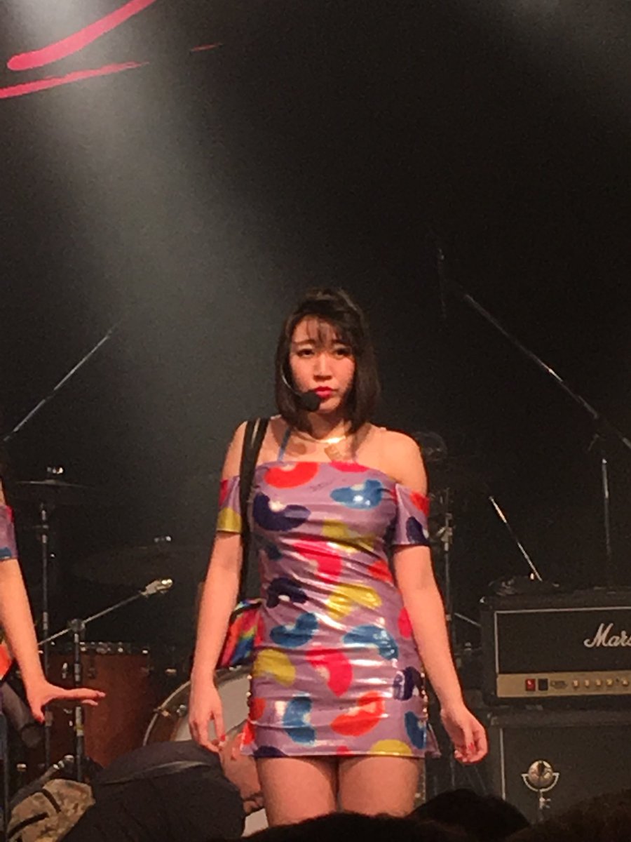 ザキヤマさん ベッド インのおgig 本気 と書いて マジ と読む By 本田理沙 っていうちゃんまいのいちごがポロリなひとことがかなりツボだった 笑 多分 会場内で一番受けてたの 自分 笑 ベッド イン 中尊寺まい