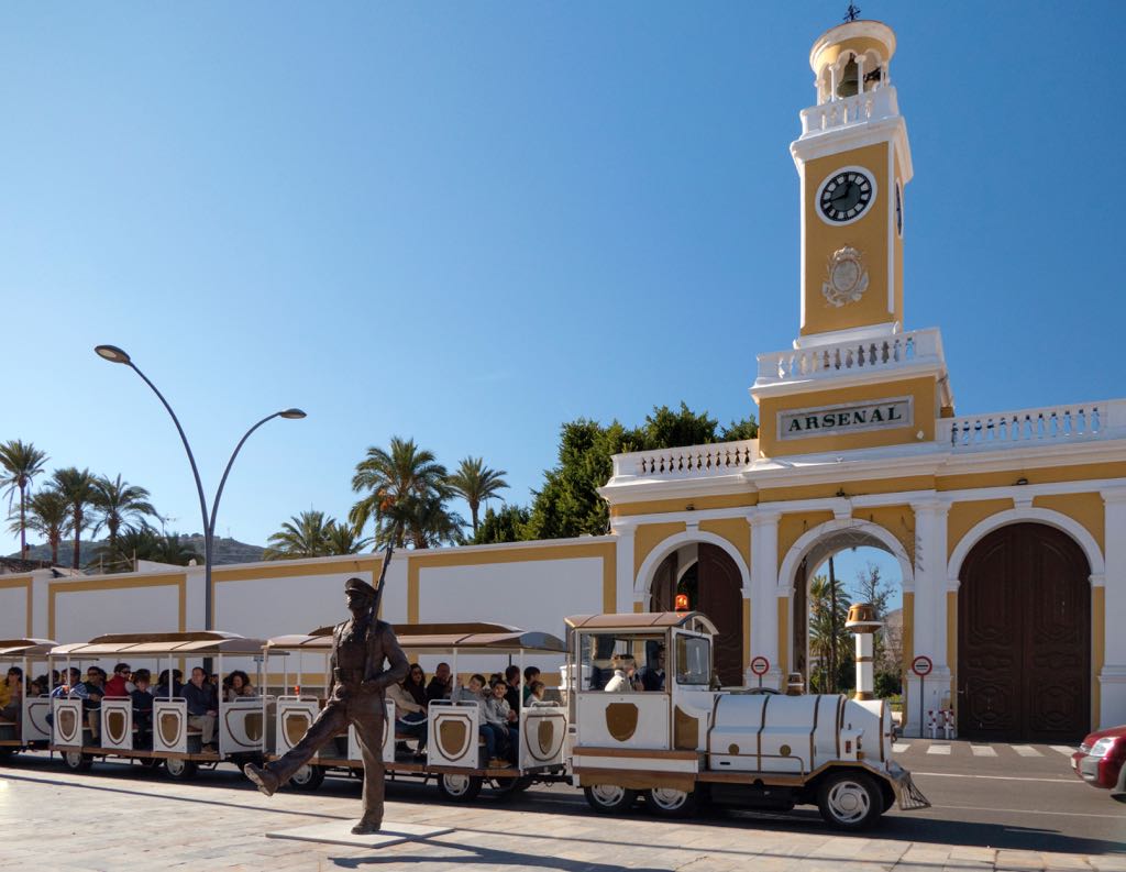 #DiaDeReyes en #Cartagena Descúbrela a bordo de nuestro ALMIRANTE, con una entretenida visita guiada. Salidas hoy a las 18.00 y a las 20.00 horas. Te esperamos!
