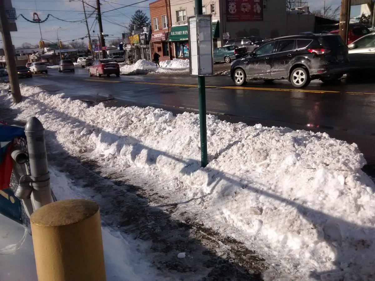 Aunt_Bike's tweet photo. @RidersNY Snowed In Bus Stop #StatenIsland VictoryBlvd&amp;PerryAv 10314 #snowstranded @NYCMayor https://t.co/D3BmqhDmcb