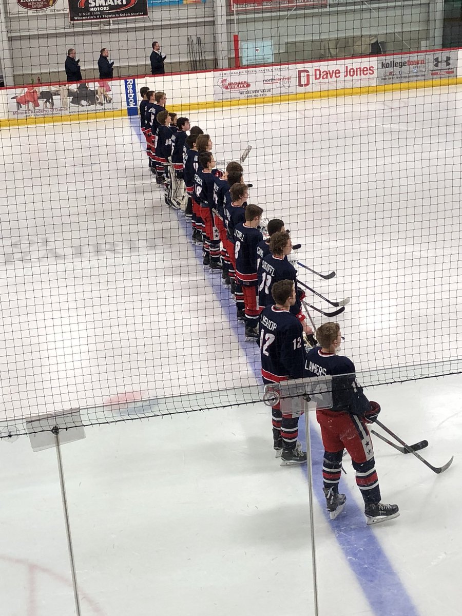 fcstars's tweet photo. Stars game day- JV @ 5pm V@7pm. Senior night and Skate with the Stars - it should be a packed rowdy crowd and a great game! https://t.co/TDkk1Jt1Sz