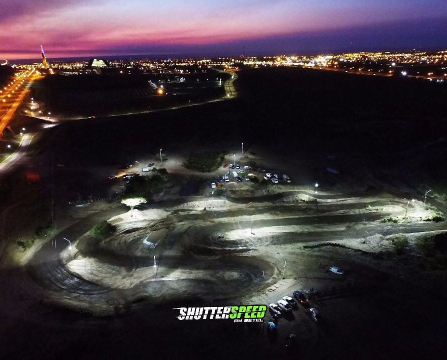 fmxarg's tweet photo. Esta noche nos vemos en #terrazasmx en la ciudad de #sanluis . Carrera de motocross nocturno y algo mas...
@sebasn123  #freestyleargentino @3HCARPAS #ira #factoryrace https://t.co/dDutsVNQAs