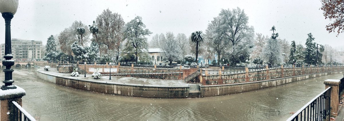 mfgranaina's tweet photo. Laviiiin qué bonica Granada nevada! #mf https://t.co/rFHtyFJvPZ