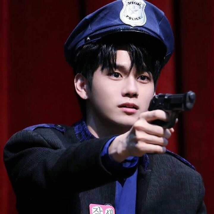 TR_W1OSW's tweet photo. Woii. Menurut elu pada. Gua itu gimana orang nya?? 
Kritik dan saran. Rep dibawah ini yoo. Jadikan  ini sebuah thead !! https://t.co/1gwTWelGxS