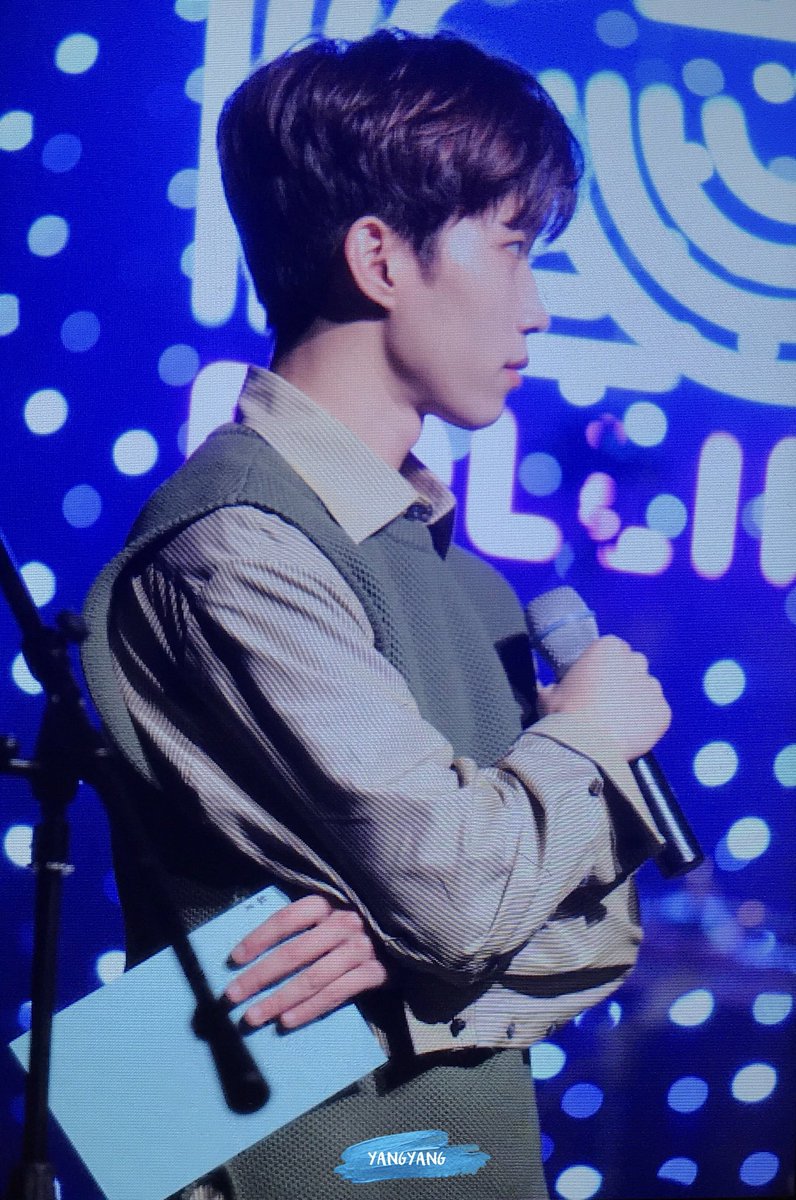 SDS960409's tweet photo. #HONEYST #허니스트 #서동성 #연애하고싶은데요 @HONEYSTofficial 
2018.1.6 첫번째 단독 콘서트 https://t.co/6LoV26lTaL