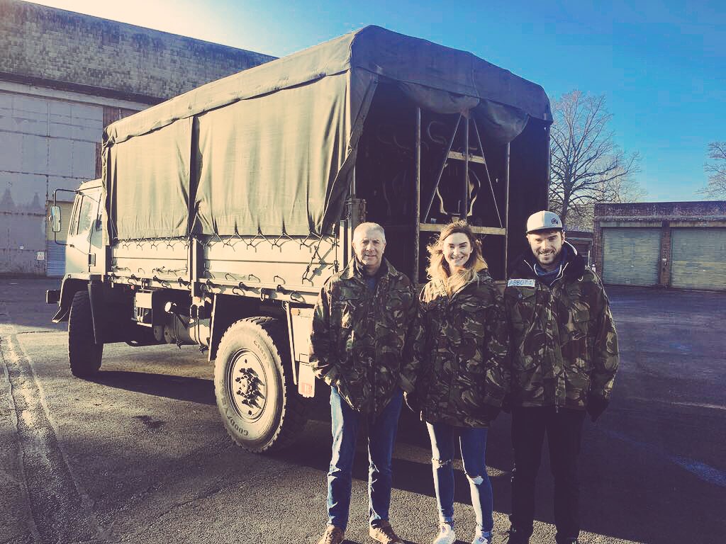 georgiaaimee's tweet photo. When you feel like @michkeegan in #OurGirl ���🏼 (except her beauty and the gun of course) https://t.co/AQdmZsu5yG