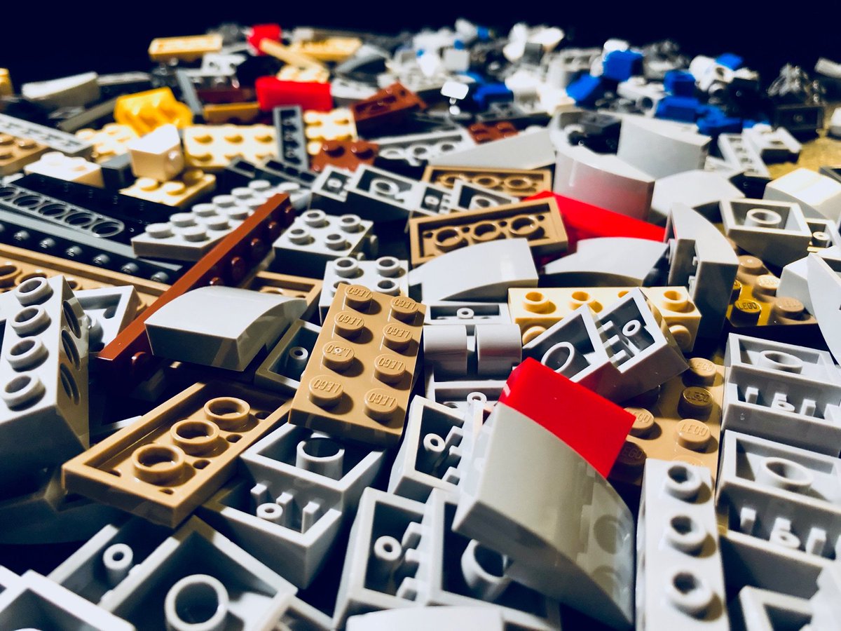 LegoBrickGuy's tweet photo. Constructing the Falcon: My Building Journal for the LEGO Star Wars Ultimate Collector Series Millennium Falcon [75192]. A photo journal chronicling my 20-hour build session across 12 days. https://t.co/us3biPIgMy https://t.co/uNiLnwT563