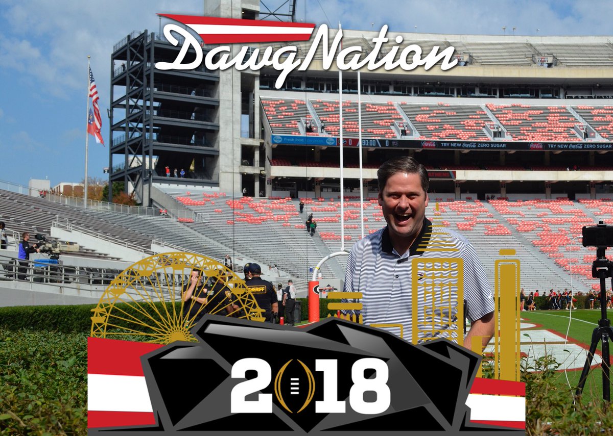 johng_luck's tweet image. #dailydaily awesome year guys. Thank you for helping to make it as great has it has been! How much fun are these dawg nation frames? #GoDawgs #beatbama #dawgnation #NationalChampionship