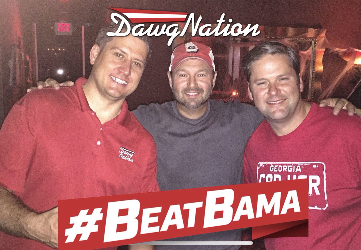 johng_luck's tweet image. #dailydaily awesome year guys. Thank you for helping to make it as great has it has been! How much fun are these dawg nation frames? #GoDawgs #beatbama #dawgnation #NationalChampionship