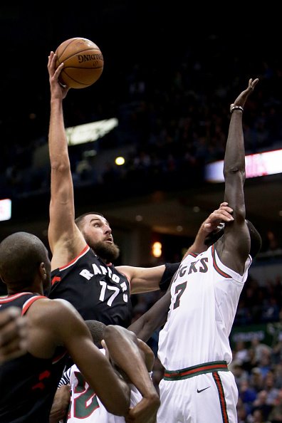 ESPNInsights's tweet photo. Jonas Valanciunas (@Raptors) became the first player to outscore and out-rebound the opposing team in a quarter in nearly 5 years (from @EliasSports)

#EliasSays: https://t.co/pWVtVMCnCE https://t.co/qFb8ByaitR