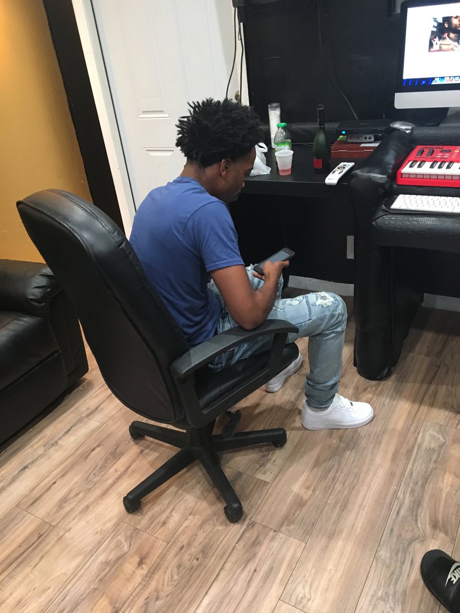 realdealferrari's tweet photo. #work @YoungCircle360 https://t.co/RFXJGIt6jr