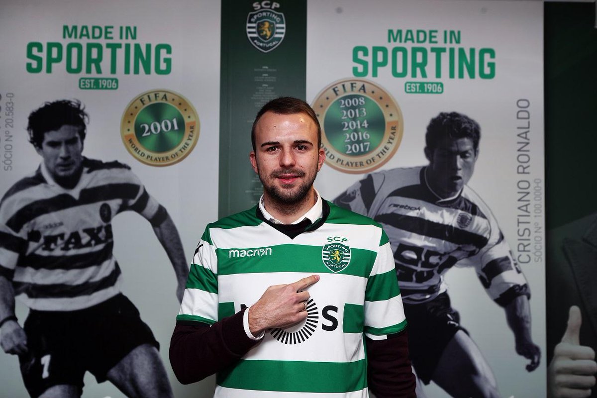 Josip Misic aterrou em Lisboa para assinar com o Sporting DS3YotkWkAED0Ia