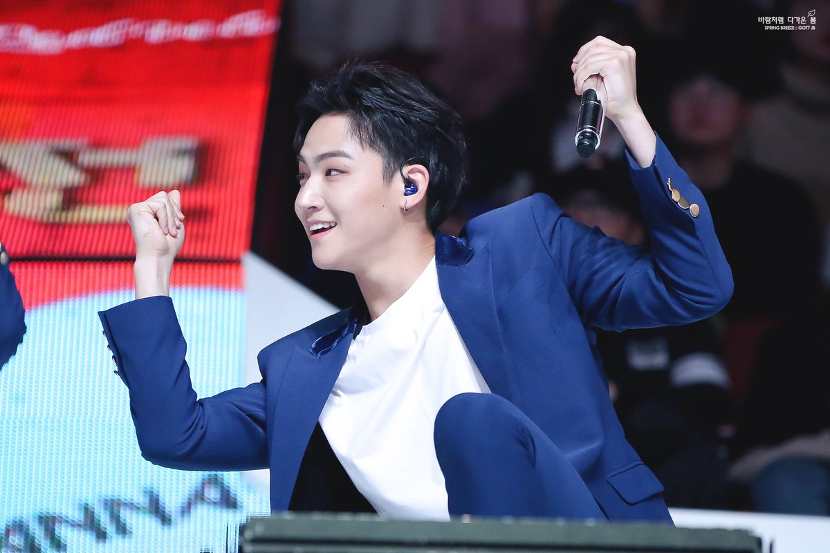 springbreeze16's tweet photo. 180106 해피뽐데이 라스트💝 재범아 생일축하해 사랑해💝💞💖💕🌹
#JB #재범 #GOT7 #DefsoulTogether
#HappyJBDay #ChicAndSexyJBDay https://t.co/gIPgDEchrD