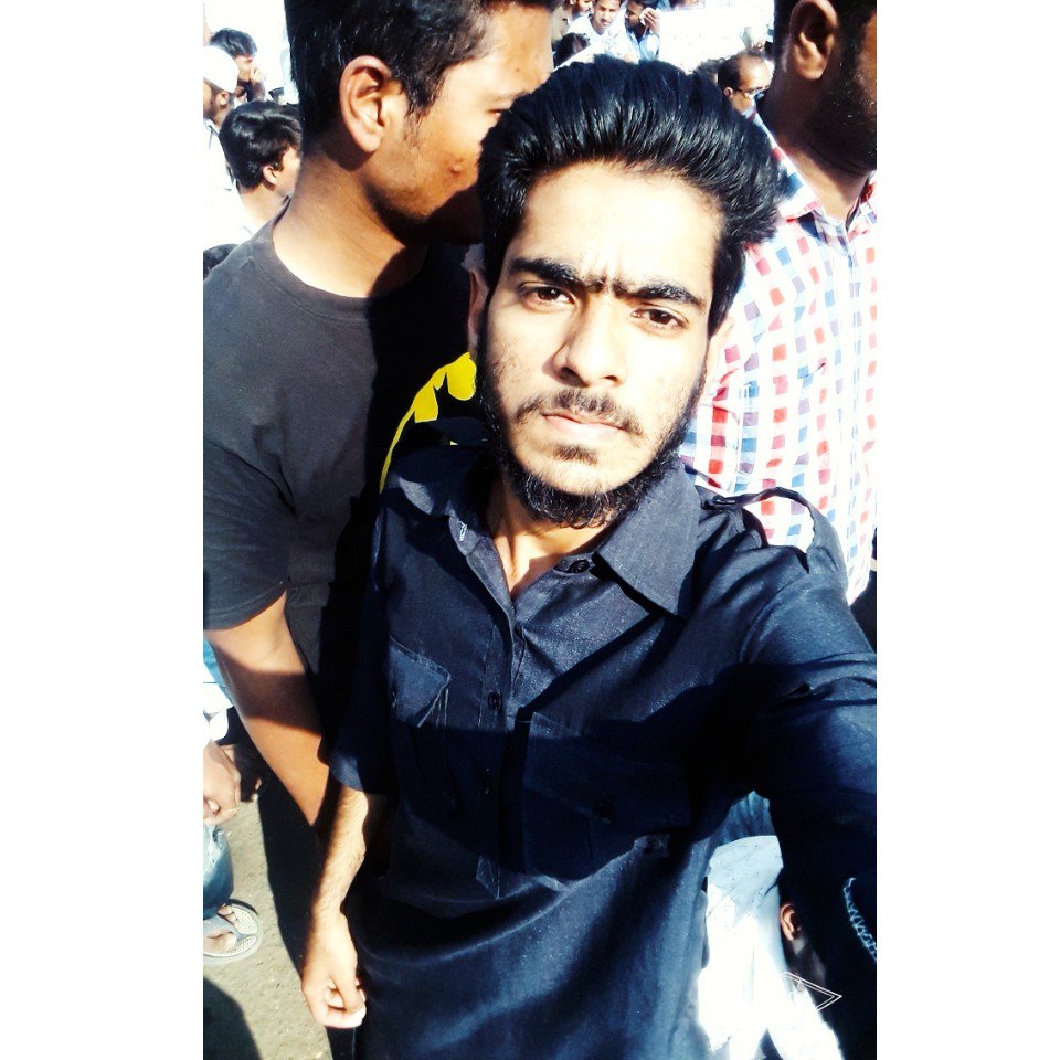 MusaddiqQadri's tweet photo. Protest against #TripleTalaqBill in Gulbarga, Karnataka
#GulbargaMuslimUnityZindabaad
#SaveSharia
#SaveConstitution
#SaveIndia https://t.co/kKdxZs3rjU