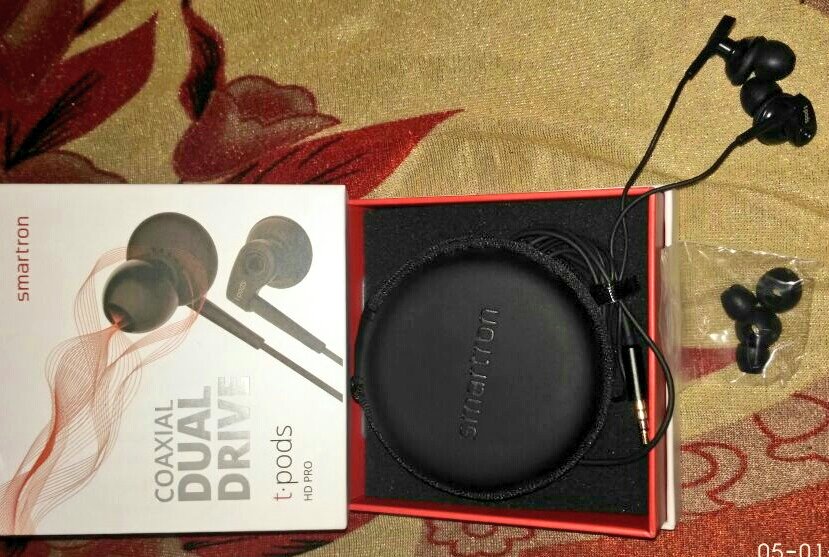 PratikSingh_'s tweet photo. @smartronindia @amazonIN Really awesome with such a nice packing... Enjoying every moment of its as a music lover...
#Smartron #tpods https://t.co/gw1R019PLL