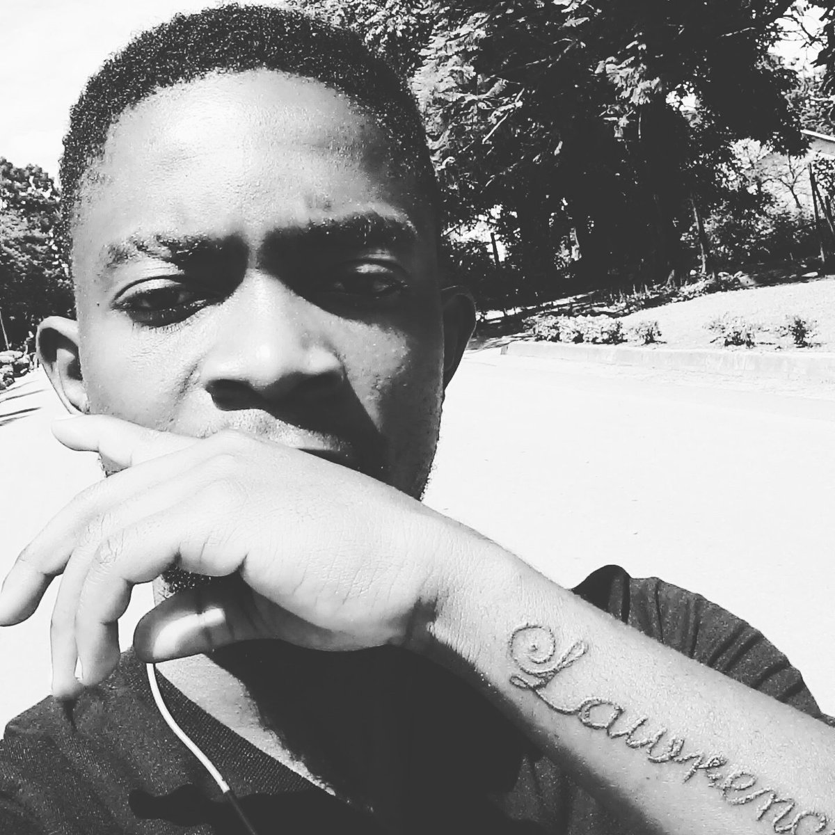 Djblazeone's tweet photo. Life https://t.co/Ldcq1SkKB2