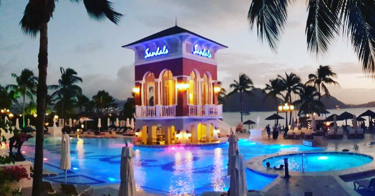 AdamStewart's tweet photo. Last nights views of the beautiful #SandalsGrandeStLucian. https://t.co/tyziDdikaj