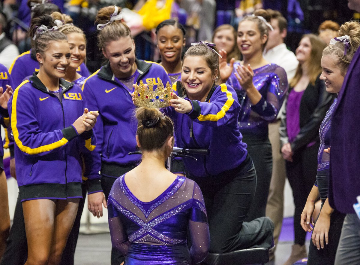 whitneystark_'s tweet photo. In case you didn’t know, it’s Stick Queen season👑💜

@lsureveille https://t.co/fTju6aD1PB