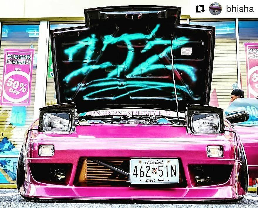 _moredrift's tweet photo. This is wild! Love the crazy underside of the hood design.
#Repost @bhisha (@get_repost)
・・・
1JZ bois. 📸@bangergangstreetstyle 🤘🤘
#240sx #nissan #cambergang #works #workvskf #workwheels #dmax #staytilted #1jz #1jzgte #2jz #tomei #nissan #s13 #sc… https://t.co/CiE8Be34iZ https://t.co/YR4UHD9o9v