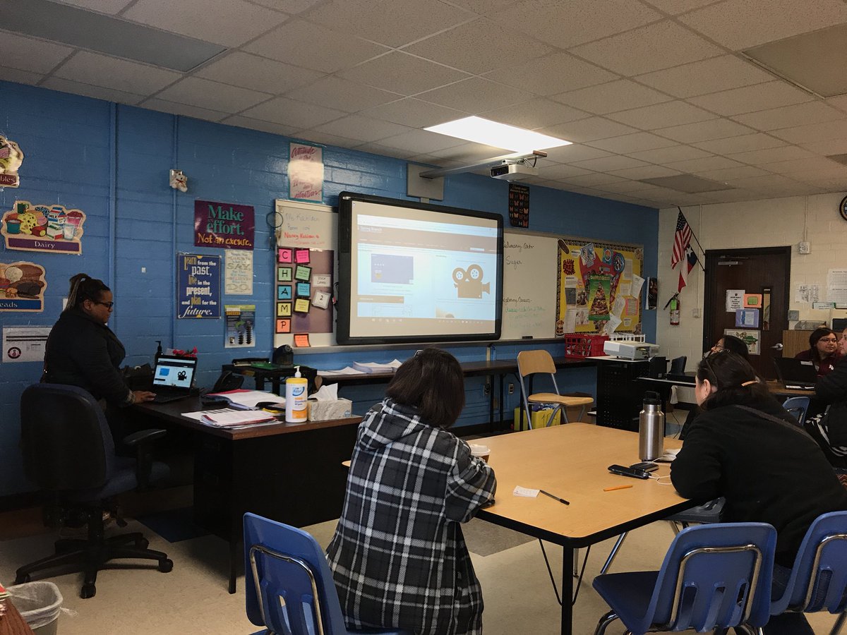 weisskEDU's tweet photo. @jrobertsEDU is rockin’ itslearning2.0! #sbvanguard #edcampsb @EdcampSB https://t.co/tfCv7ROh2s