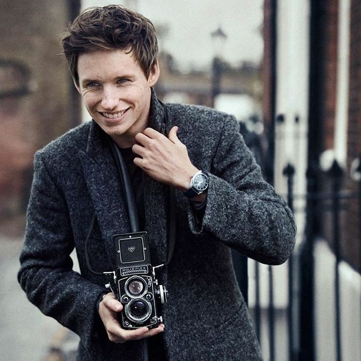 HAPPY BIRTHDAY TO EDDIE REDMAYNE I LOVE THIS ADORABLE AND TALENTED MAN SO MUCH 