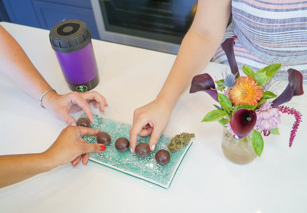 ArdentCannabis's tweet photo. #Decarbed and #infused #truffles are super popular at our #parties, but they're great for any time or occasion https://t.co/HSv0xC6WiG