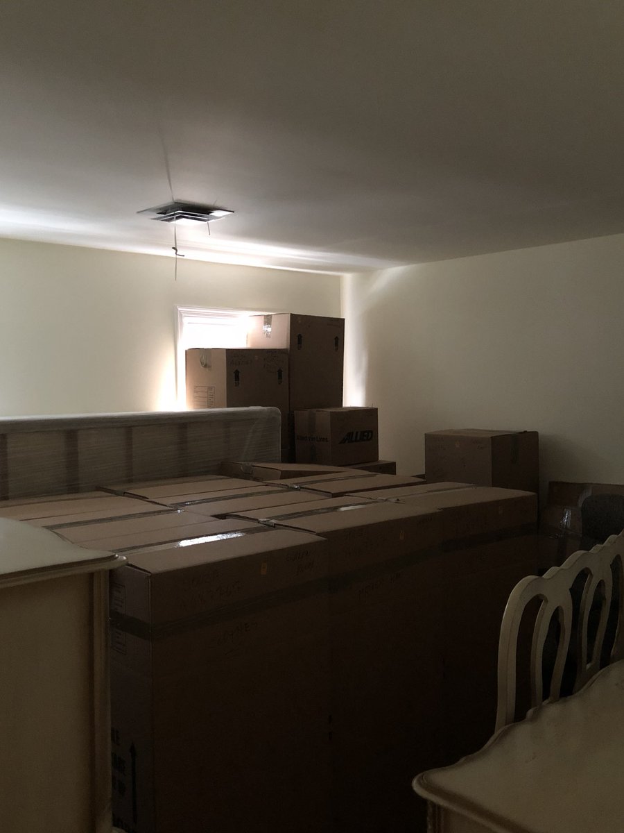 TammieSouza's tweet photo. Yahoo! Boxes &amp; furniture have arrived 🚛 Best unload crew ever 👏 Now, who wants to help unpack? #Overwhelmed #SeaOfBoxes #CrazyMe @NBCPhiladelphia @jimrosenfield @jackielondon  @BillHenleyUSA @SteveSosnaNBC @DeniseNakanoTV @AnitaPadilla32 @janjeffcoat @BetsyKling https://t.co/prWhxChHLY