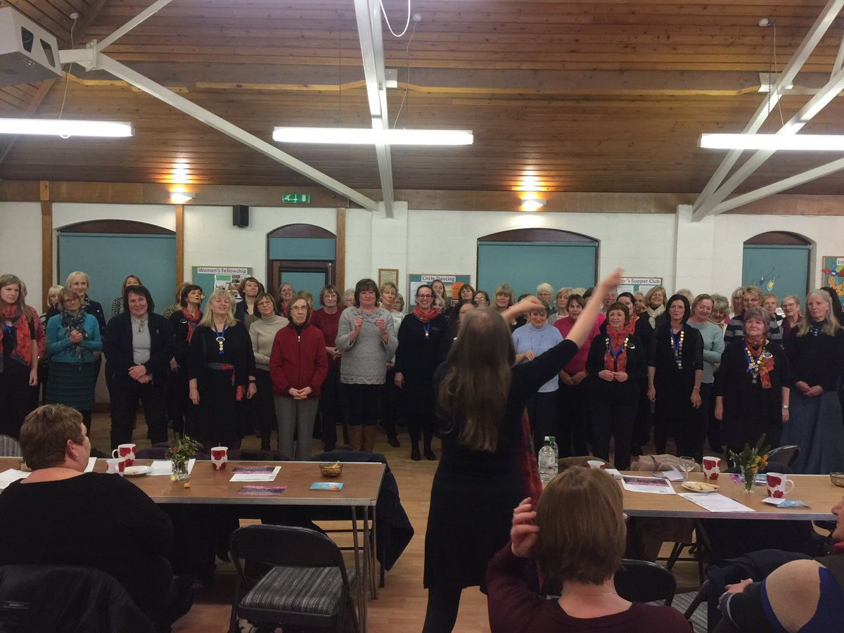 BramhopeWI's tweet photo. Thank you @WhiteRosettes for a fantastic evening on Thursday @BramhopeWI meeting. A brilliant start to 2018 https://t.co/tG8YCW6f24