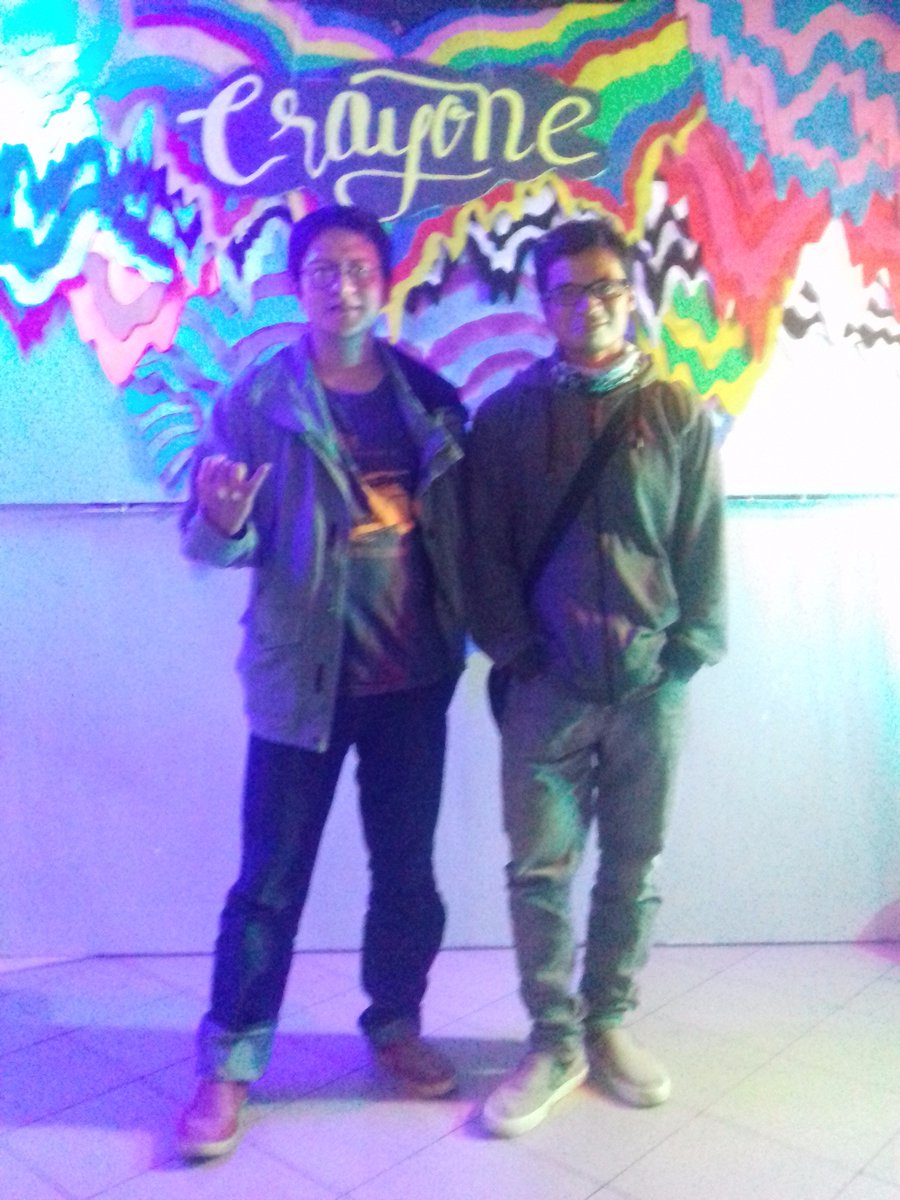 fiatkampret's tweet photo. Malam mnggu yg menyenagkan bersama stars and rabbit. The sigit dan jg Naif...nampolll
@sabuga
@crayonsmansa https://t.co/aTb2bGrBMe