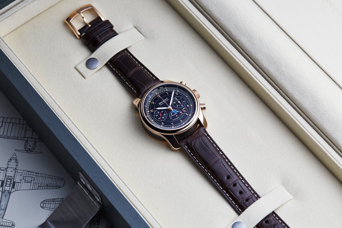 a7madq_8's tweet photo. The #Bremont 1918 is presented in bespoke packaging inspired by a WW2 #RAF Aircraft Navigator's kit box. Explore the range: https://t.co/Qfyb9IohFw by #Re2weet via @c0nvey https://t.co/WSeGFsDGol