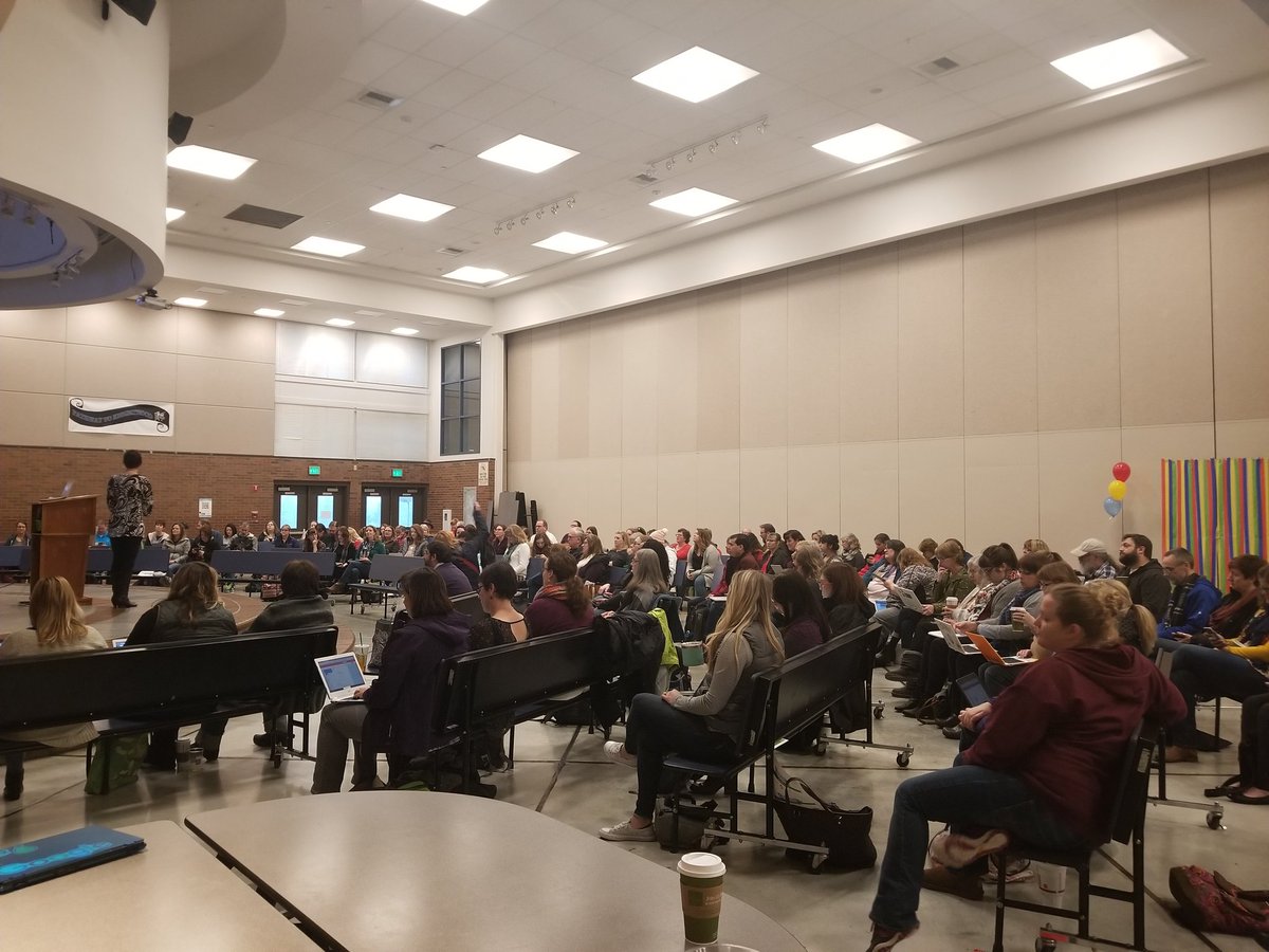 MsCZen's tweet photo. Saturday of edtech learning with #edtechteam and amazing teachers from @CentralKitsap @BremertonSD and Bainbridge SD! #cksdchat https://t.co/z2paONzoJ4