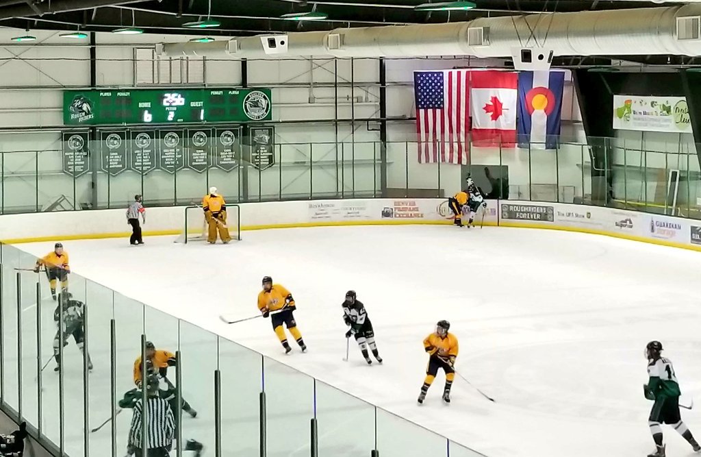 blissbreathlife's tweet image. BTW.. I'm watching the @RMRoughRiders play the Nashville Jr. Predators right now @SPR_RoughRiders #SportStable ~Thinking of you Catt! #Nashville