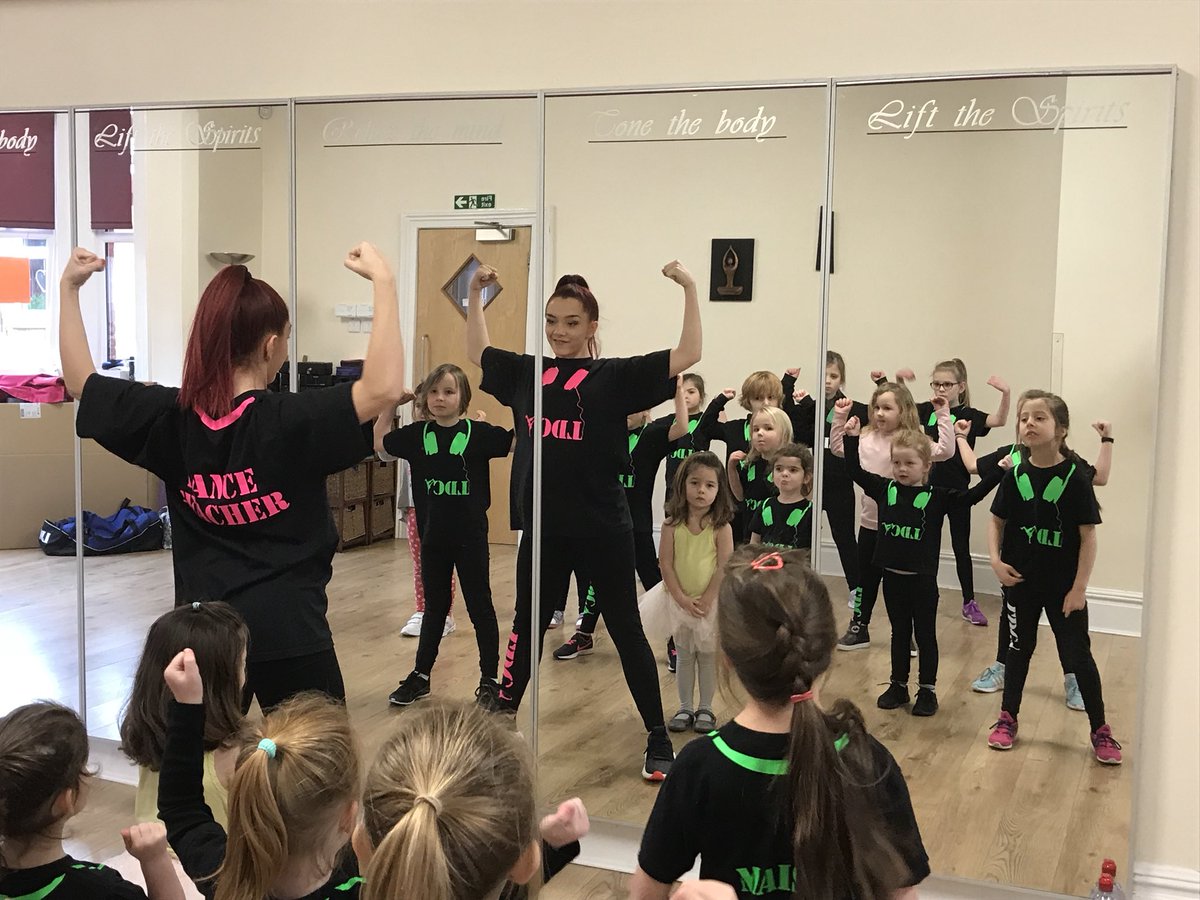 LDC_Dance's tweet photo. What a great start to 2018. Very happy to see lots of new and familiar faces today! Smashed it guys!  💕 Dont forget Chris &amp; Wes workshop next Sunday 👏🏻👏🏻👏🏻👏🏻 https://t.co/AbINJcrVRj