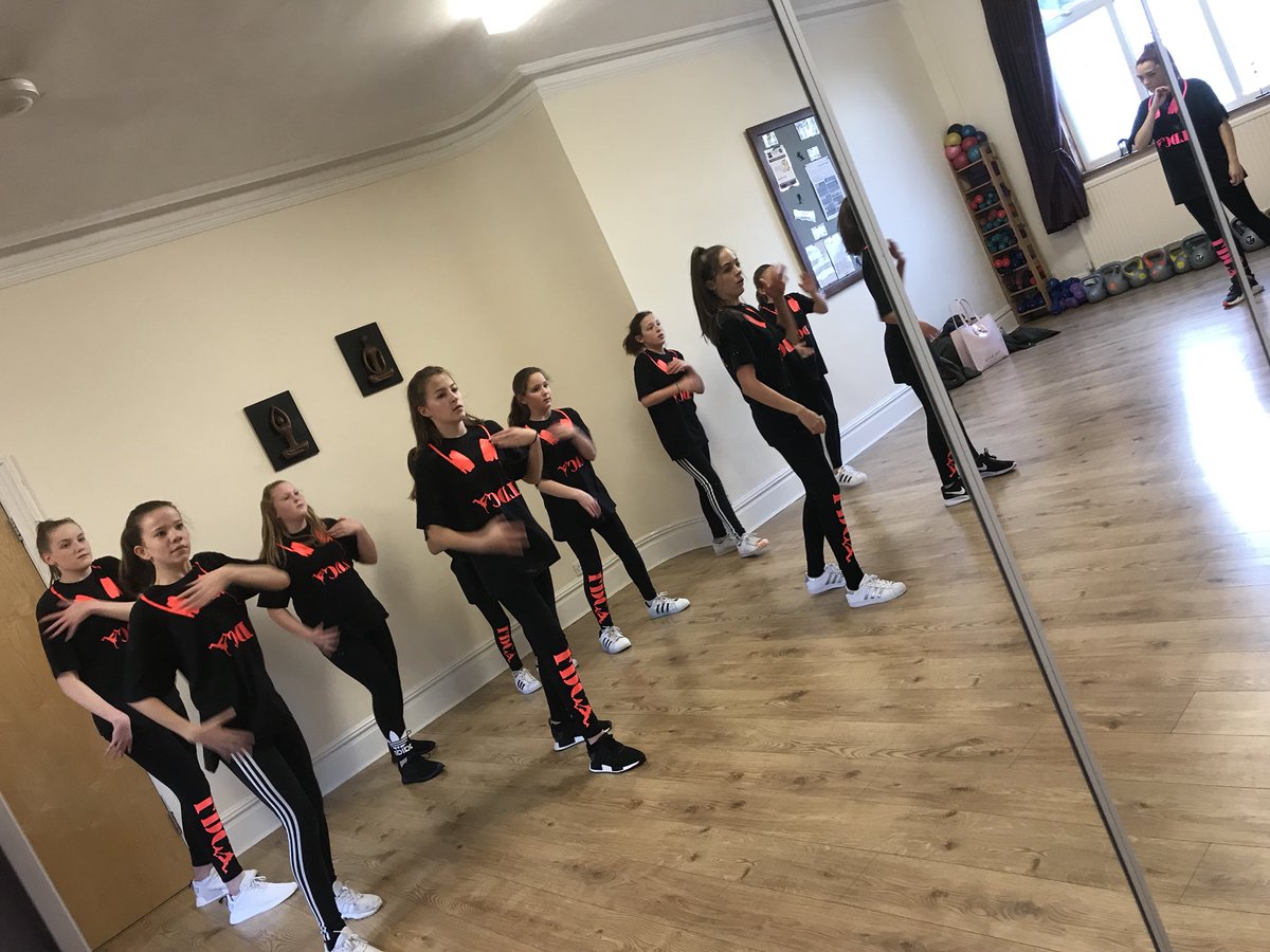 LDC_Dance's tweet photo. What a great start to 2018. Very happy to see lots of new and familiar faces today! Smashed it guys!  💕 Dont forget Chris &amp; Wes workshop next Sunday 👏🏻👏🏻👏🏻👏🏻 https://t.co/AbINJcrVRj