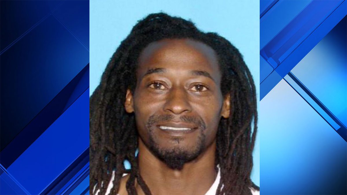 Miami Police Department identifies man killed as 46-year-old Victor V. Carter bit.ly/2Ef5Cii?utm_so… https://t.co/1AuFM5B19W