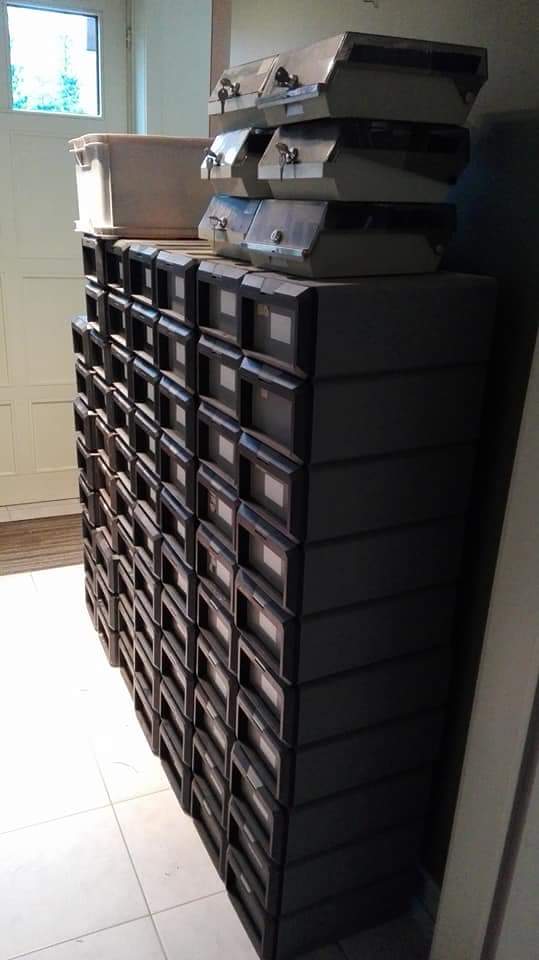 textfiles's tweet image. Meanwhile, in Europe, the entire Amiga floppy collection of the Belgian cracking group Bamiga Sector One has been recovered and a great guy named Simon will be imaging them.