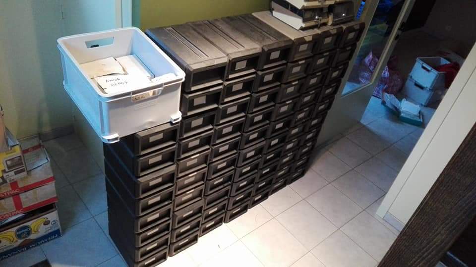 textfiles's tweet image. Meanwhile, in Europe, the entire Amiga floppy collection of the Belgian cracking group Bamiga Sector One has been recovered and a great guy named Simon will be imaging them.