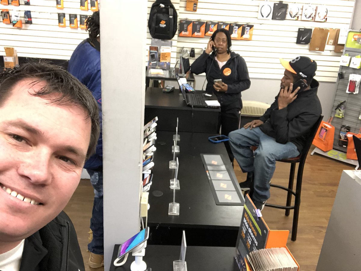 tkirk44's tweet image. Getting it done @MidlandPcs aka Lucious Mall. @MichaelMiess1 @ThomasSPG @shawnatspg