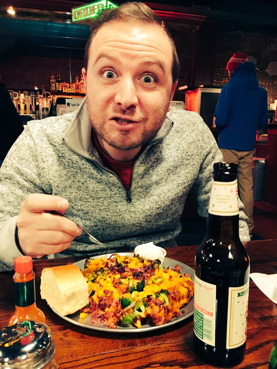 🍕+ 🍺= FriYAY night dinner in #LNK. #nefoodie