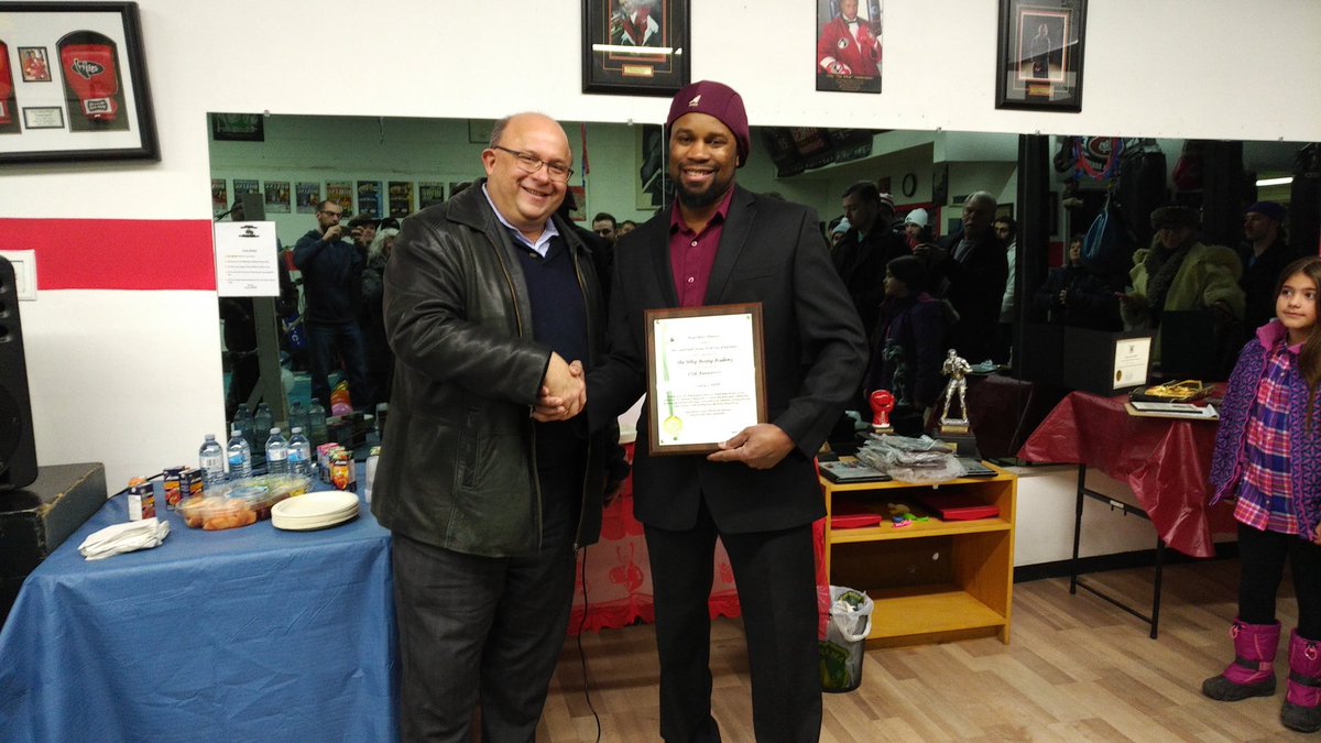 berryonline's tweet photo. Last night, I was pleased to join @FitzroyTheWhip, his boxers, clients & friends as we celebrated 15 years of his boxing & fitness gym and thanked him for all he does for youth in our community! #Leadership #WithHopeItsPossible https://t.co/RPuO3VSl57
