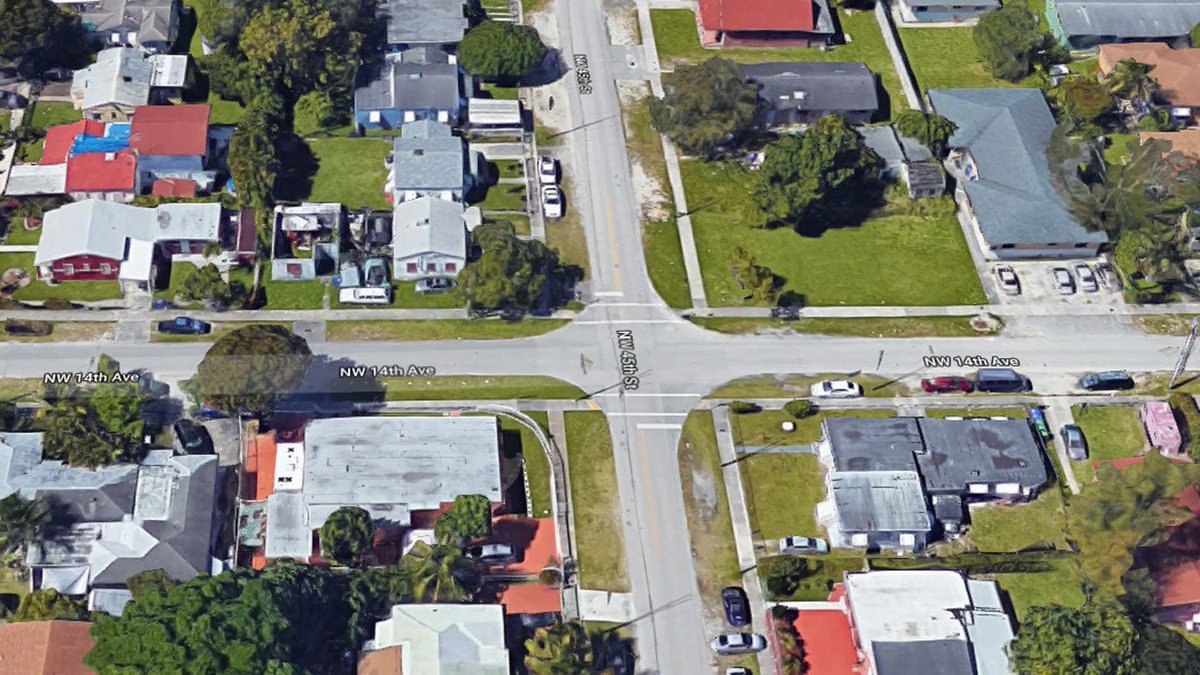 Man dies after being shot in the head near Miami's Brownsville bit.ly/2Ef5Cii?utm_so… https://t.co/4kcBq9UoJm