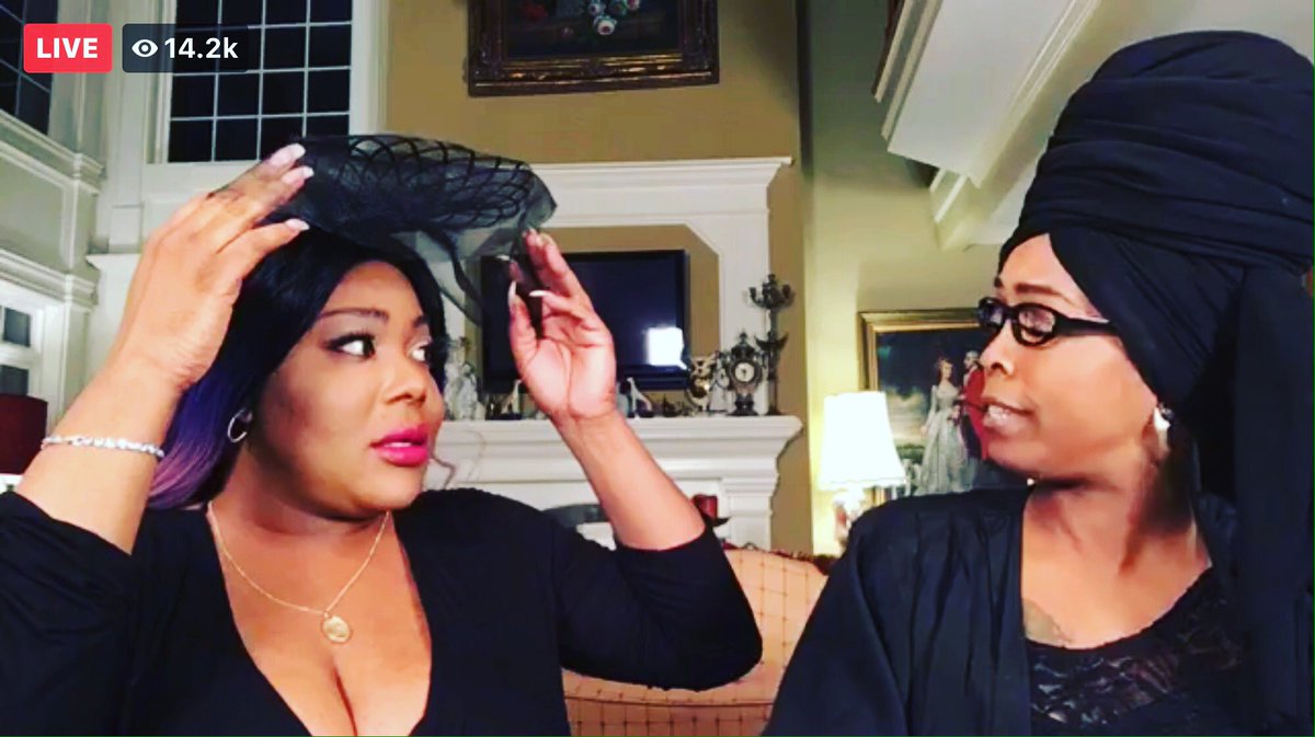 TheQCDocket's tweet photo. Will there be another Funeral???? Tune in this Monday 10pmish CFT on Facebook Live.... thatโs right on FACEBOOK It ainโt really nun just a Lil internet show
#Broke #Onehitwonder #FatDude #FatTranny #Washedup #Broke #roaches #TheQueensCourt #TsMadison #Khia https://t.co/c8FYPr09LF