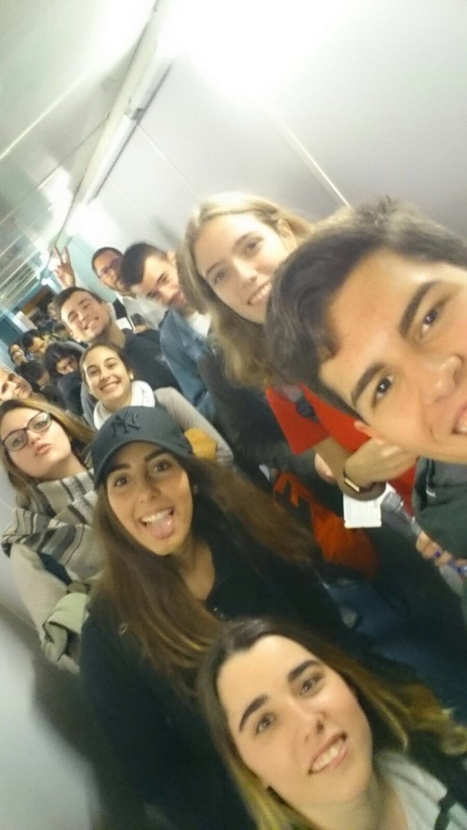UCJCine's tweet photo. Comenzamos el año con nuestra estancia internacional en Riverside (EEUU) 😎, para los alumnos de 1º #Cine En nuestro Facebook (CineUCJC) os contamos con detalle cómo está siendo la experiencia... #UCJCInternacional 👇 https://t.co/xQH1WIEzyv