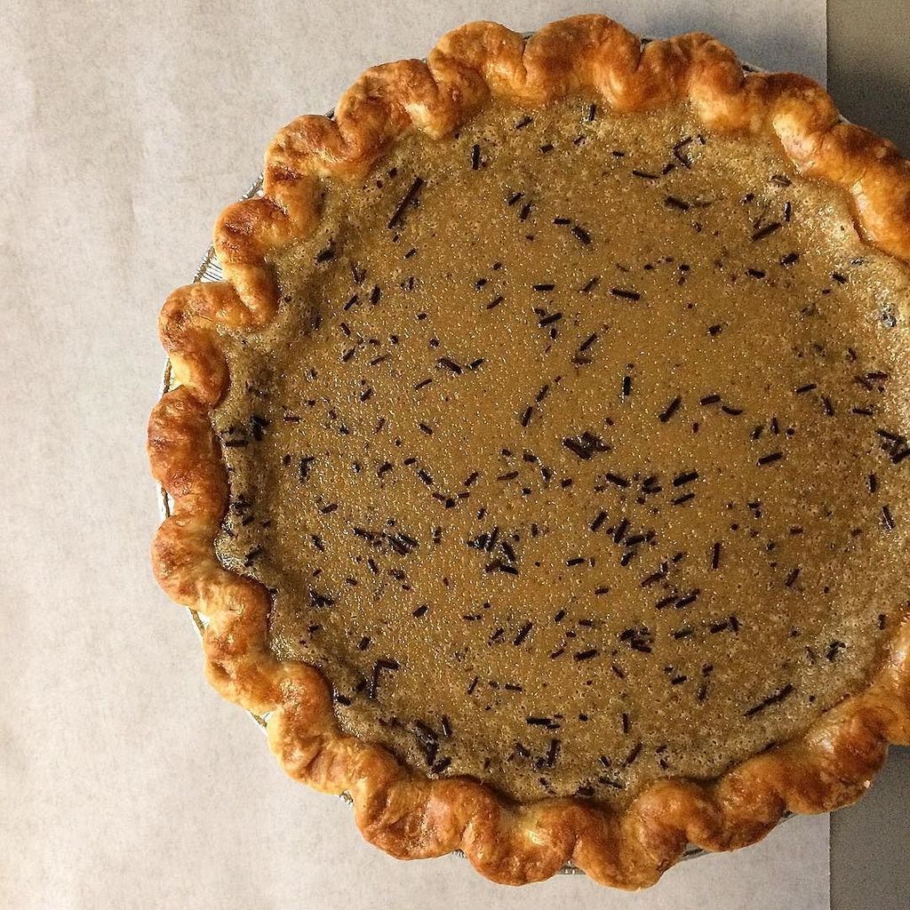 birdsblack's tweet image. hojicha custard #pieweather❄️ #custardseason