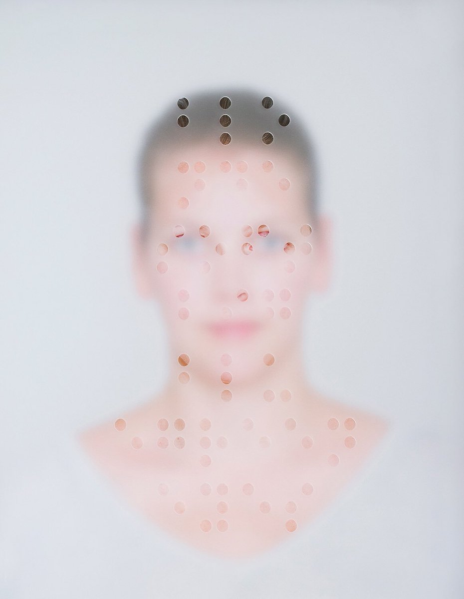 Lovely way to start the new year, another brilliant @ARTQUESTLONDON funded Peer Forum session at <a href="/TPGallery/">The Photographers' Gallery</a>, this time with presentations by <a href="/philipp_dorl/">Philipp Dorl</a>, @MKapajeva, <a href="/HelenMcGhie/">Helen McGhie 💫</a> &amp; <a href="/monicatakvam/">Monica Takvam</a>. Big thank you to our guest, Tate curator <a href="/Emma_E2/">eman🇸🇦</a>!