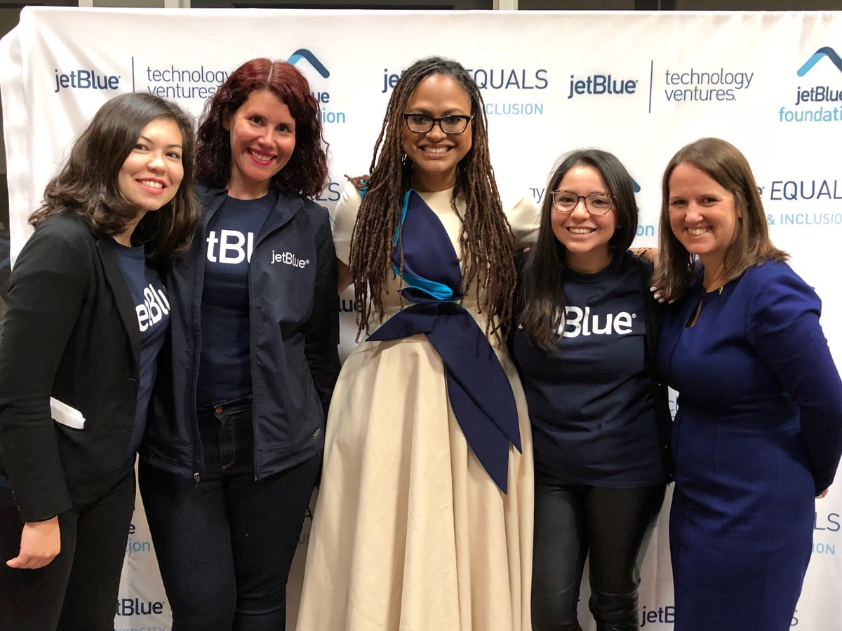 urshurley's tweet photo. Inspiring girls to pursue STEM and aviation careers ✈️ @JetBlue @GirlsinTech @ava #JetBlueFoundation #JetBlueEquals #awrinkleintime https://t.co/YAf2KQ763z