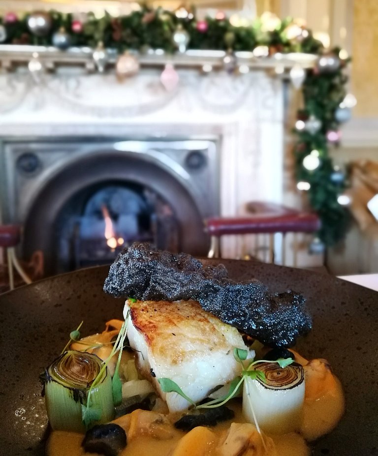 Keep indulging now that the New Year is here with our roast cod loin! Tuck into a mussel and clam chowder, served with pancetta chard leeks and a crisp squid ink gnocchetti.