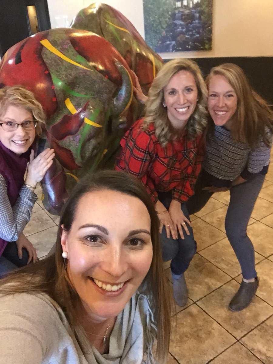 hirsch_tara's tweet photo. Hyalite Ts are in the house!!! #ECET2MT https://t.co/4u6AY1ZwxG