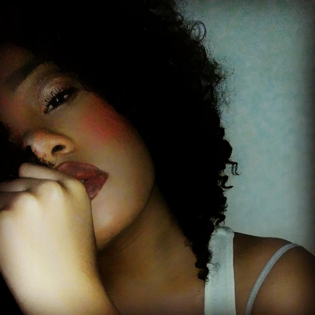 MissAhprodite95's tweet photo. #me #photo https://t.co/snK00t5Vpz