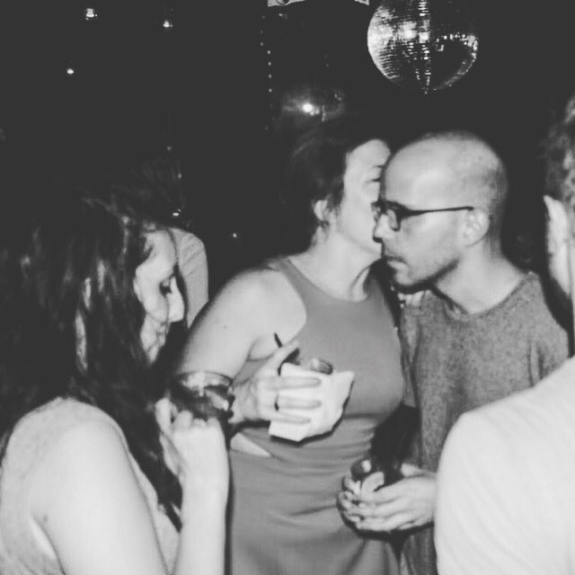 Octagon360's tweet photo. TONIGHT We’re having Dance Party in Brooklyn📍 // 🎉🎊🎈

Music: some House, some AfroHouse, some AfroTechno &amp; some Afrobeats.  Roll up 😉.

#NY #NYC #NewYork #NewYorkCity #Brooklyn #Bushwick #Ridgewood #House #Party #NYE

https://t.co/wjnrOMOi6m https://t.co/hVieUTIH6T